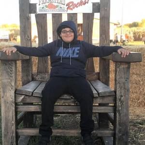 Meet your Posher, Feliciano jr.